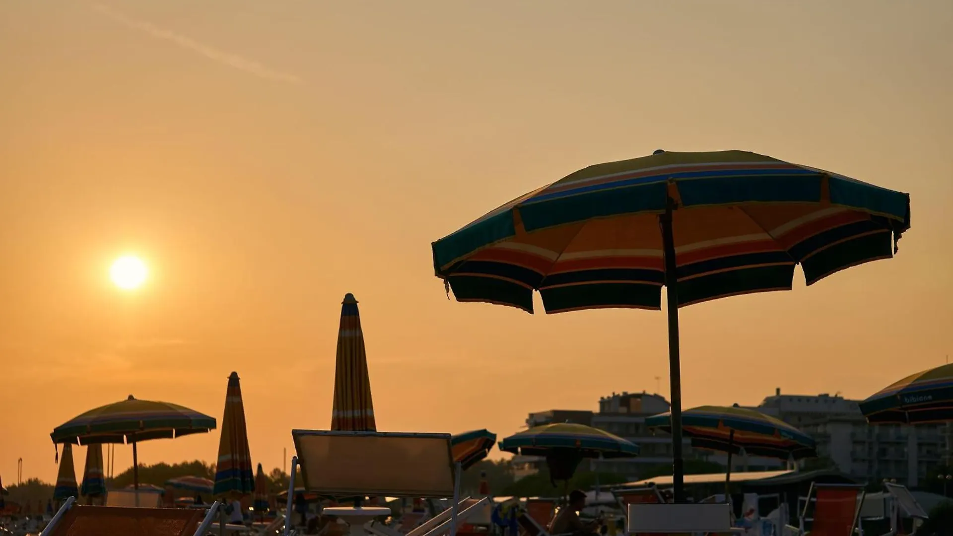 Huge Terrace In The Heart Of Bibione For 7 Guestsアパートメント アパート
