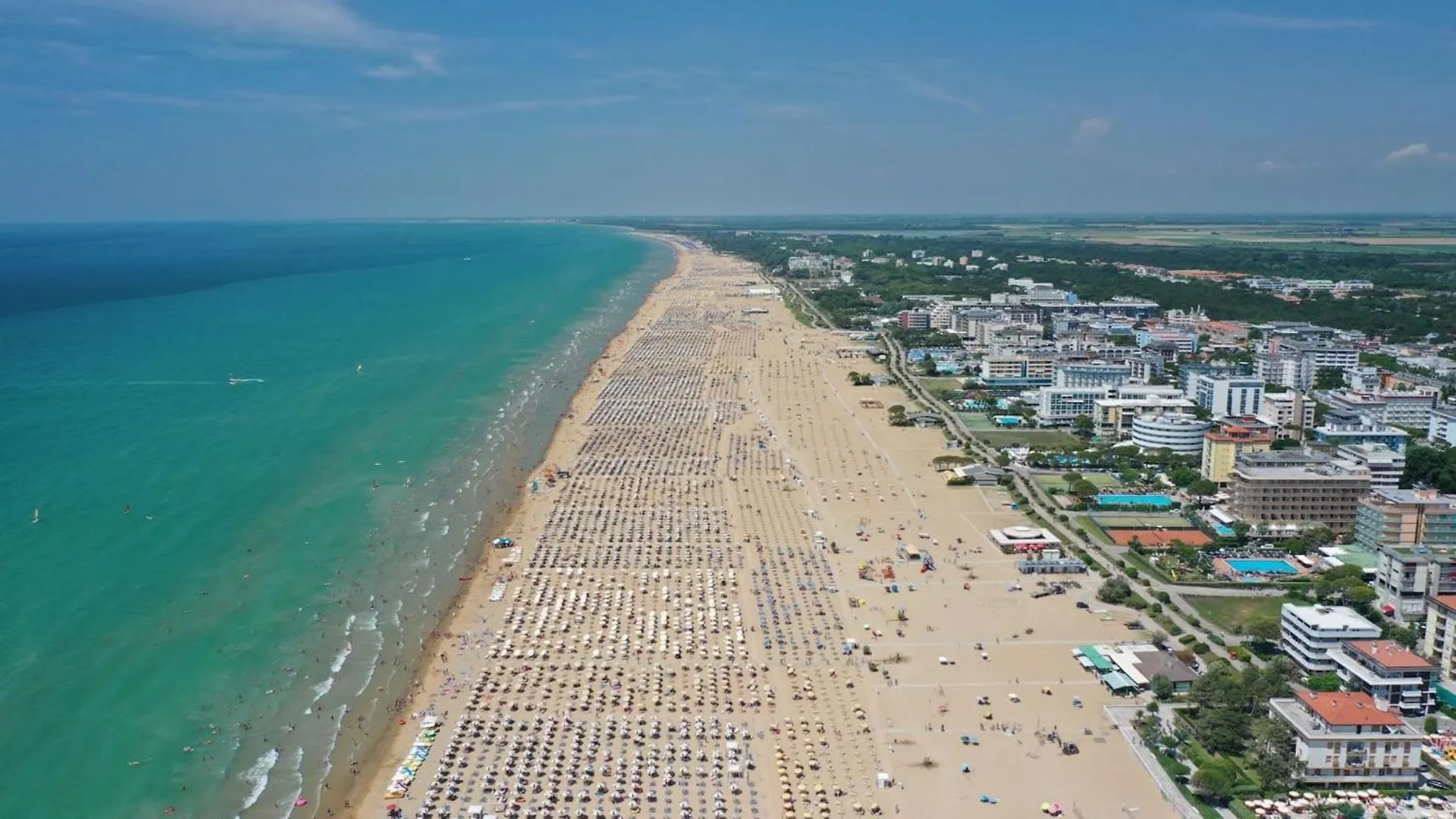 アパート Huge Terrace In The Heart Of Bibione For 7 Guestsアパートメント